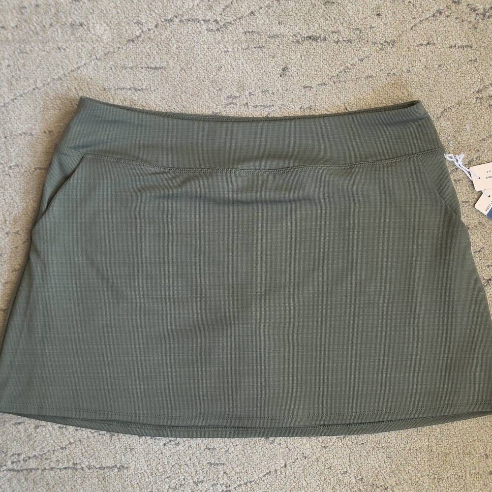 Tommy Bahama Olive Green Mini Skort, Size XL, NWT